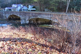 Photo of Jerry Hall Arch Bridge
